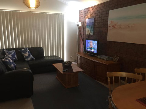 Holiday Home In The Heart Of Anglesea - Stayed 3