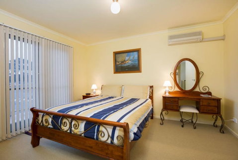 Holidays At Hollydene - Stayed 3