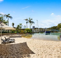 Homebush Bay Self-Contained Modern Two-Bedroom Apartments BEN - Stays Accommodation