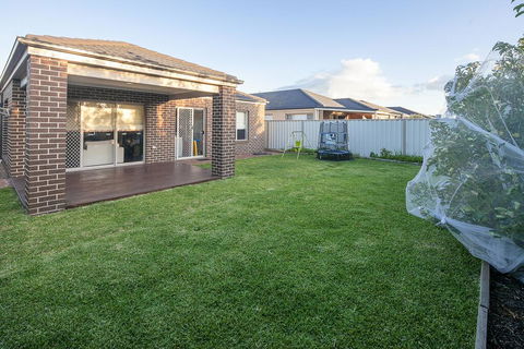 Homely Getaways In Central Pakenham - Pet Friendly - Stayed 1