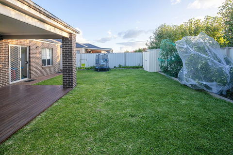 Homely Getaways In Central Pakenham - Pet Friendly - Stayed 3