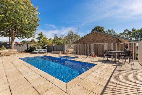 Homestead Motor Inn & Apartments - Stayed 2