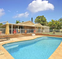Hook Wine and Sinker Hervey Bay - Stays Accommodation