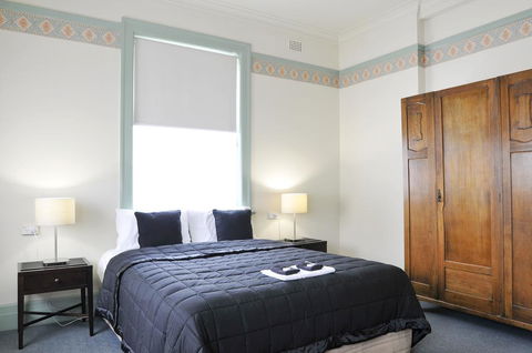 Hotel Gosford - Stays Accommodation 2