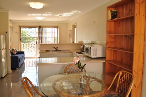 Isla House PA - Stays Accommodation 3