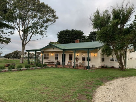 Island Farmhouse - Stayed 1