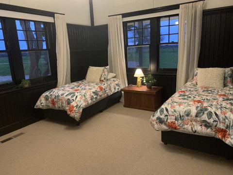 Island Farmhouse - Stayed 3