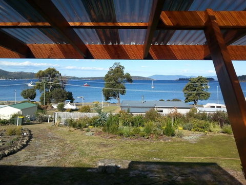 Islandview Beachhouse - 60m Down Driveway To Beach, Dover Tasmania - Stayed 2