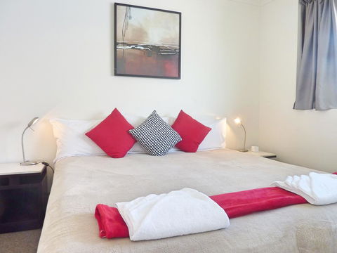 Jadran Motel & El Jays Holiday Lodge - Stayed 3