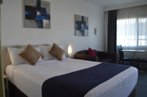 Karinga Motel, SureStay Hotel By Best Western - Stays Accommodation 1