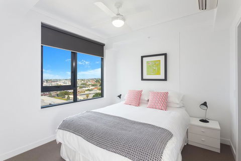 Keeping Cool On Connor - Executive 2BR Fortitude Valley Apartment With Pool And Views - Stays Accommodation 3