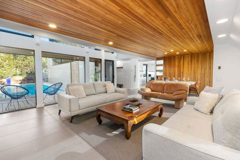 Kiah By The Bay - Stays Accommodation 3