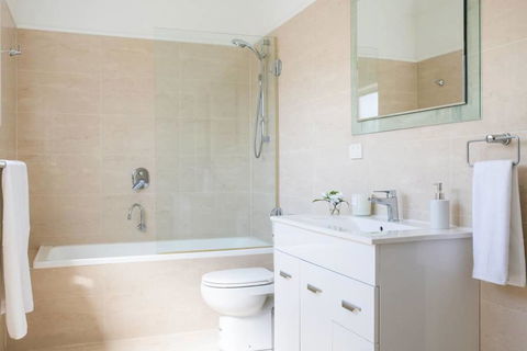 Kinross Cottage - Neat And Stylish, Sleeps 9 - Stayed 2