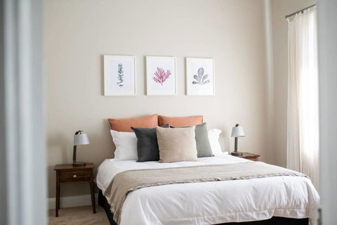 Kinross Cottage - Neat And Stylish, Sleeps 9 - Stayed 3