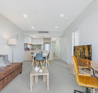 KOZYGURU PARRAMATTA CBD LUXURY 2 BED APT  FREE PARKING NPA011 - Stayed