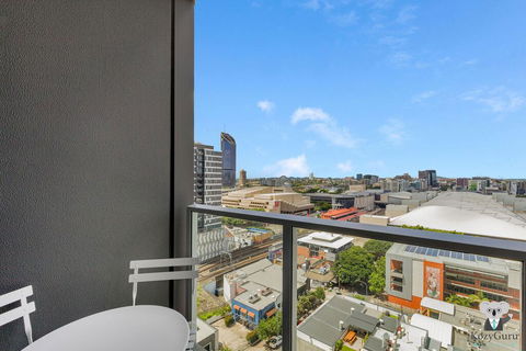 KOZYGURU South Brisbane Kozy Home Feel 1 Bed Free Parking - Stayed 1