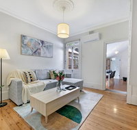 KOZYGURU SURRY HILLS COZY 3 BED TERRACE MINS WALK TO CBD NSH095 - Stayed