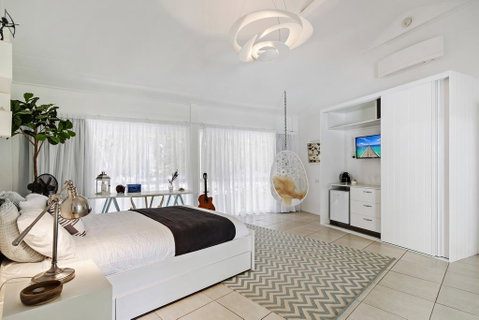 La Boheme Whitsunday - Stays Accommodation 2