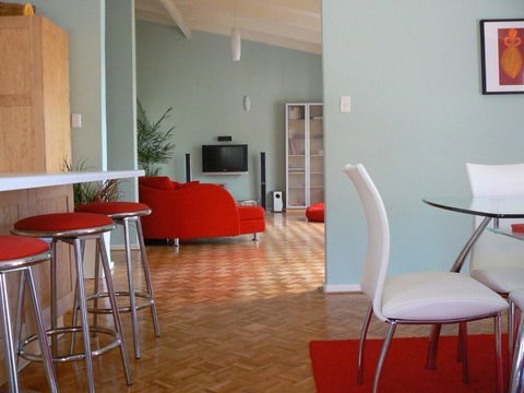La Cote D Or - Mediterranean Cottage - Stayed 2