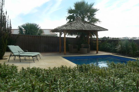 La Mer - Home With A Pool - Stayed 3
