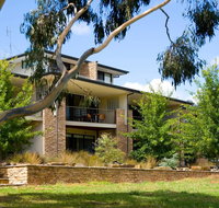 Lake Daylesford Lodge 4 - Stays Accommodation
