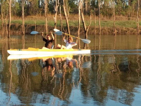 Lake Tinaroo Waterfrontage - Stayed 3