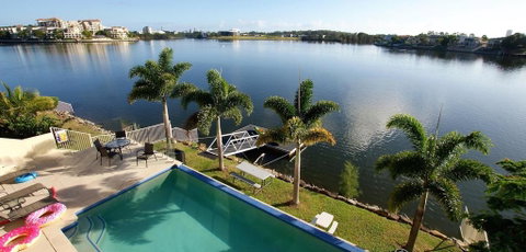 Lakehouse Family Oasis By Getastay - Stayed 0