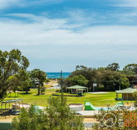 Lancelin Home with Beach and Park Views