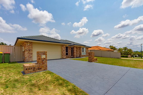 Large Executive And Family Home - Flinders View - Stays Accommodation 1