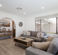 Le Maison 77 Horace St - stunning house with ducted air WIFI and Linen provided - Stayed