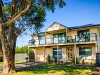 Book Cowes Accommodation Vacations Stayed Stayed