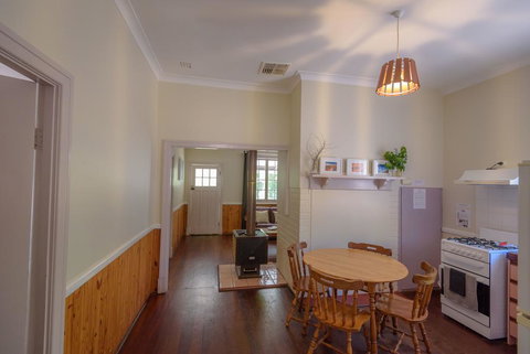 Lewana Cottages - Stayed 3