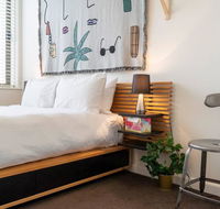 Light Filled Contemporary Urban Oasis Apt  Parking - Stayed