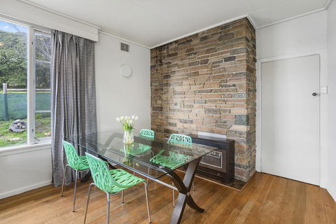 Lilydale 3 Bedroom House Pet Friendly - Stayed 2