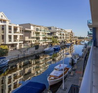 Luxurious Mandurah Marina Apartment - Stays Accommodation