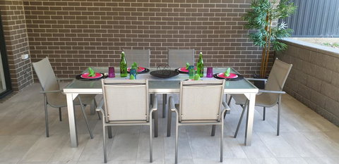 Luxurious Tranquil House Near Parramatta River Perfect For Large Group Retreat - Stays Accommodation 3