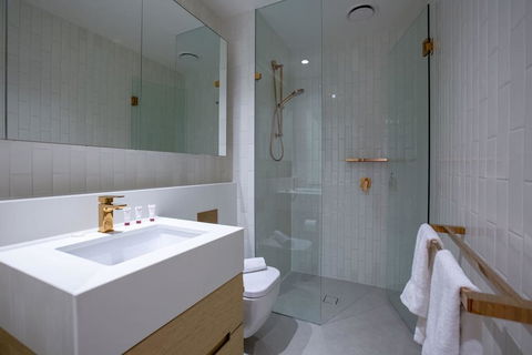 Luxury 2bed2bath Apt In The Heart Of Mel@Collins - Stayed 3