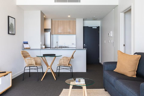 Luxury Beachfront Apartment In Newcastle - Stayed 2