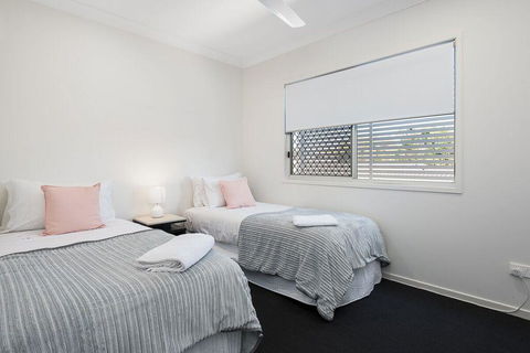 Luxury Home Close To Sleemans, QE2 Hospital & Griffith Uni - Stayed 3