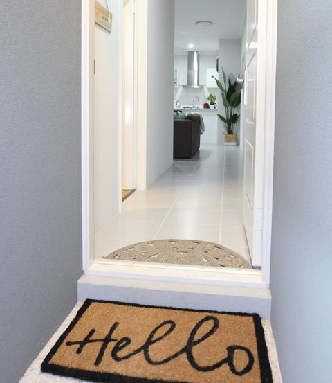 LUXURY HOUSE 10 MIN FROM BEACH WIFI+NETFLIX SLEEP 9 - Stays Accommodation 3