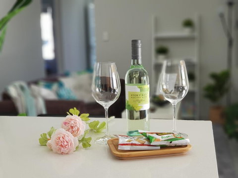 LUXURY HOUSE 10 MIN FROM BEACH WIFI+NETFLIX SLEEP 9 - Stays Accommodation 1