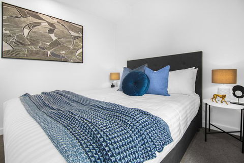 Luxury Inner-city Pad With Pool, Gym And Sauna - Stayed 3