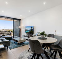Luxury Living with Panoramic Views - Stays Accommodation