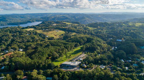 Luxury Spa Retreat With Ocean And Hinterland Views - Stays Accommodation 1