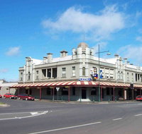 Madden's Commercial Hotel - Stays Accommodation