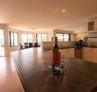 Madora Bay Beach House - Stays Accommodation