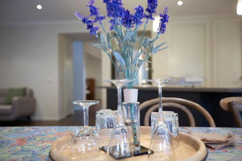 Magnificent Lux Stay@Mont Albert 4BR/WIFI/Garage - Stayed 1