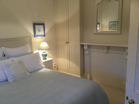 Magnolia Cottage - Stays Accommodation 3