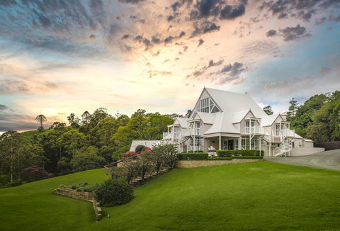 Maleny Manor - Stays Accommodation 0