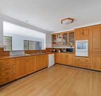 Malibu Holiday House 6 Dulconghi Street - Stays Accommodation